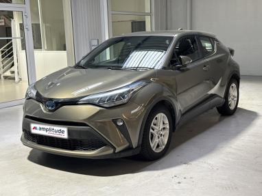 Voir le détail de l'offre de cette TOYOTA C-HR 1.8 Hybride 122ch Active E-CVT de 2022 en vente à partir de 193.03 €  / mois