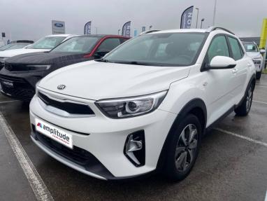 Voir le détail de l'offre de cette KIA Stonic 1.0 T-GDi 100ch MHEV Active iBVM6 de 2020 en vente à partir de 190.77 €  / mois