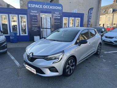 Voir le détail de l'offre de cette RENAULT Clio 1.0 TCe 90ch Evolution X-Tronic de 2022 en vente à partir de 159.93 €  / mois