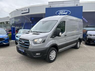 Voir le détail de l'offre de cette FORD Transit 2T Fg PE 350 L2H2 135 kW Batterie 75/68 kWh Trend Business de 2023 en vente à partir de 407.76 €  / mois