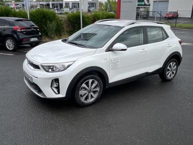 Voir le détail de l'offre de cette KIA Stonic 1.0 T-GDi 100ch Active de 2024 en vente à partir de 19 999 €