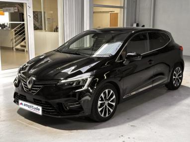 Voir le détail de l'offre de cette RENAULT Clio 1.6 E-Tech hybride 145ch Techno de 2022 en vente à partir de 172.8 € / mois