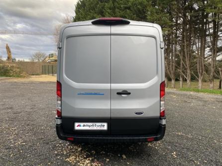 FORD Transit 2T Fg PE 390 L2H2 198 kW Batterie 75/68 kWh Trend Business à vendre à Bourges - Image n°6